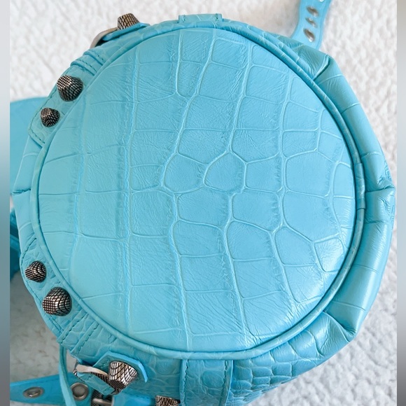 Authentic Balenciaga women's  Le Cagole Xs Bucket Bag Crocodile Embossed - Picture 13 of 16